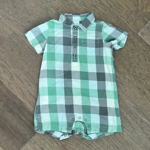 Little boy green plaid onesie. Nordstrom brand size 9 months.